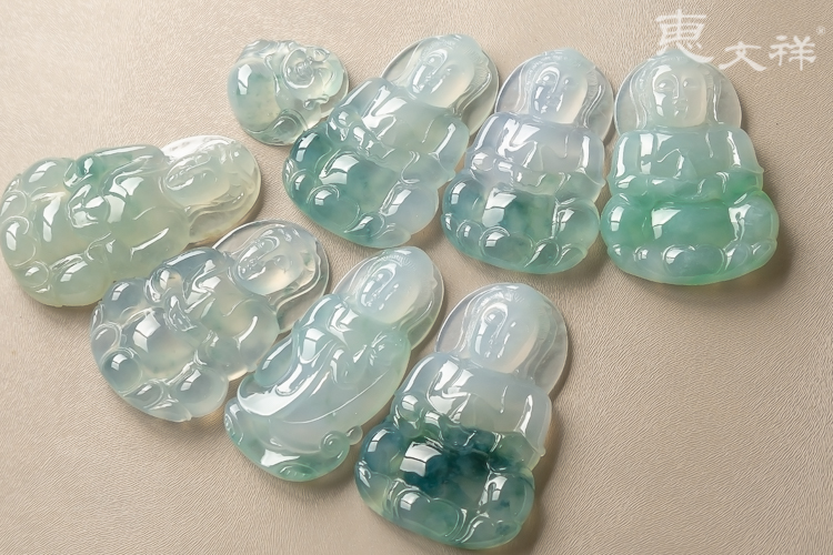 整手翡翠观音吊坠